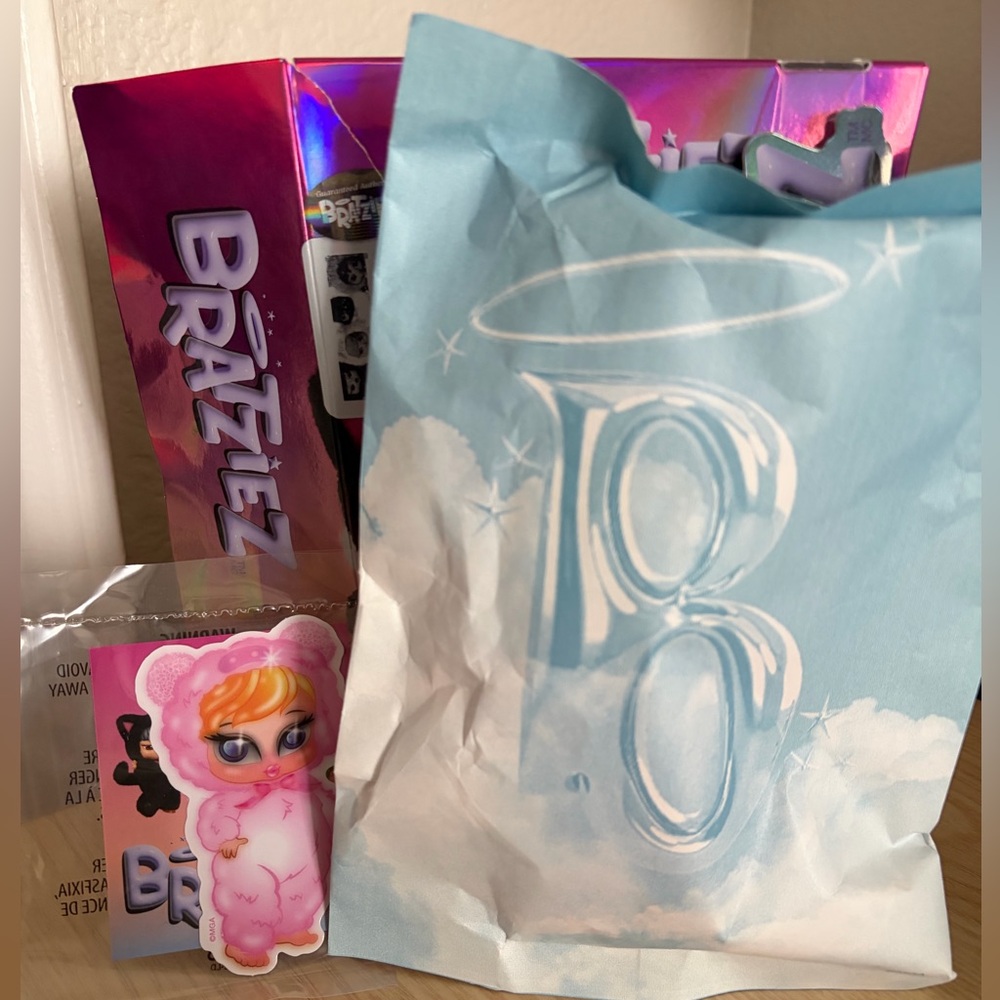 BRATZ BRATZIEZ CLOE
